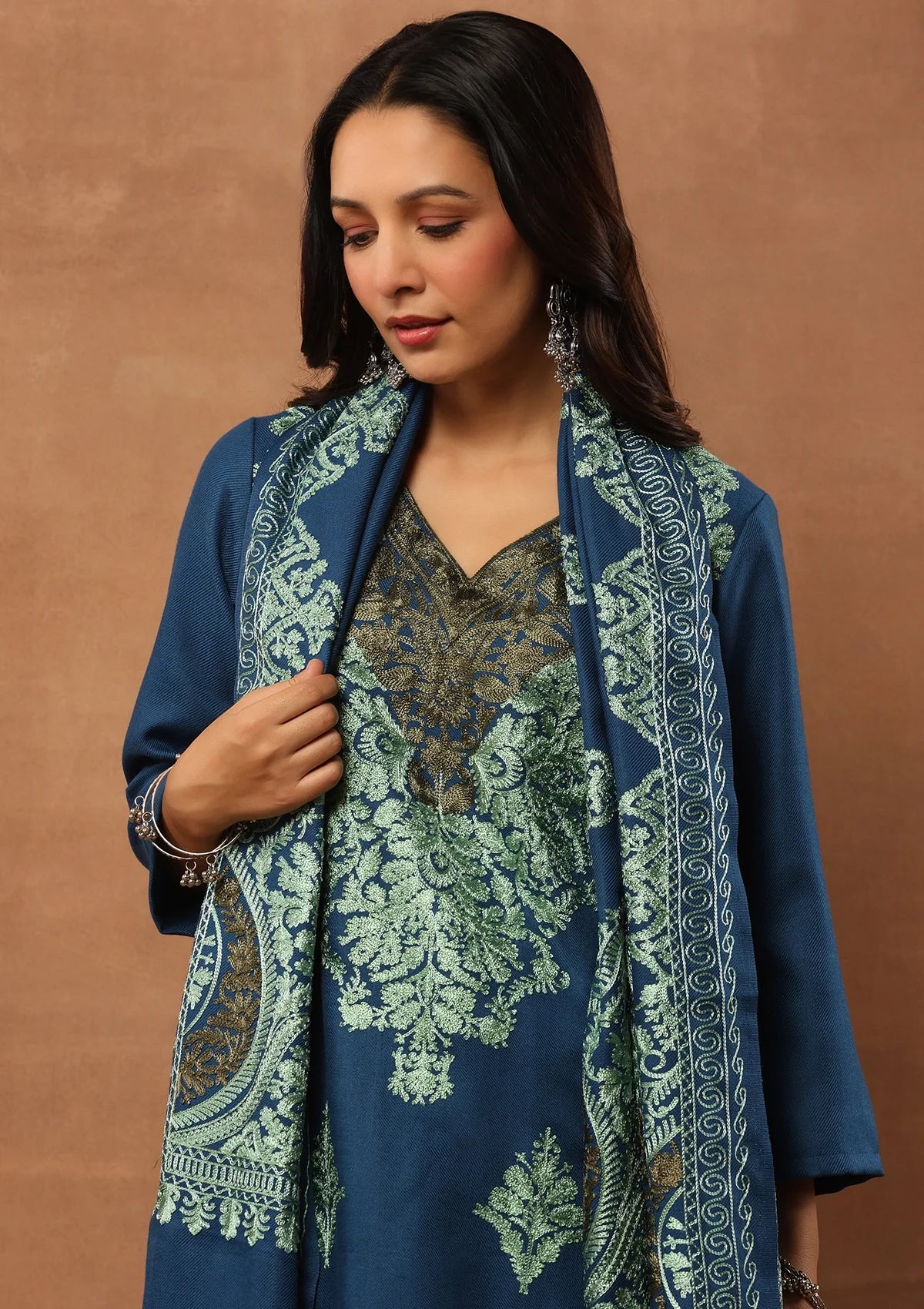 HOC Wool Aari Embroidered Straight Kurta Set With Dupatta-Blue - Image 7