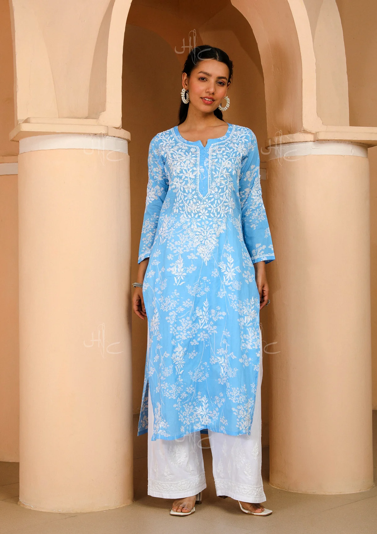 Zainab Chikankari Mulmul Straight Kurta - Image 6